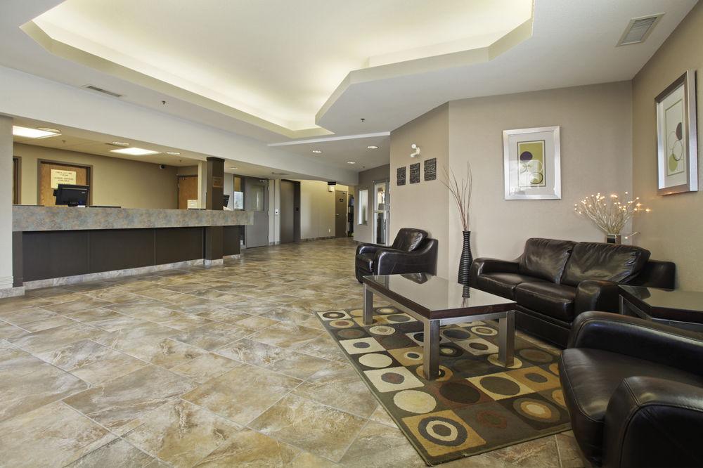 Super 8 By Wyndham Prince Albert Exteriér fotografie