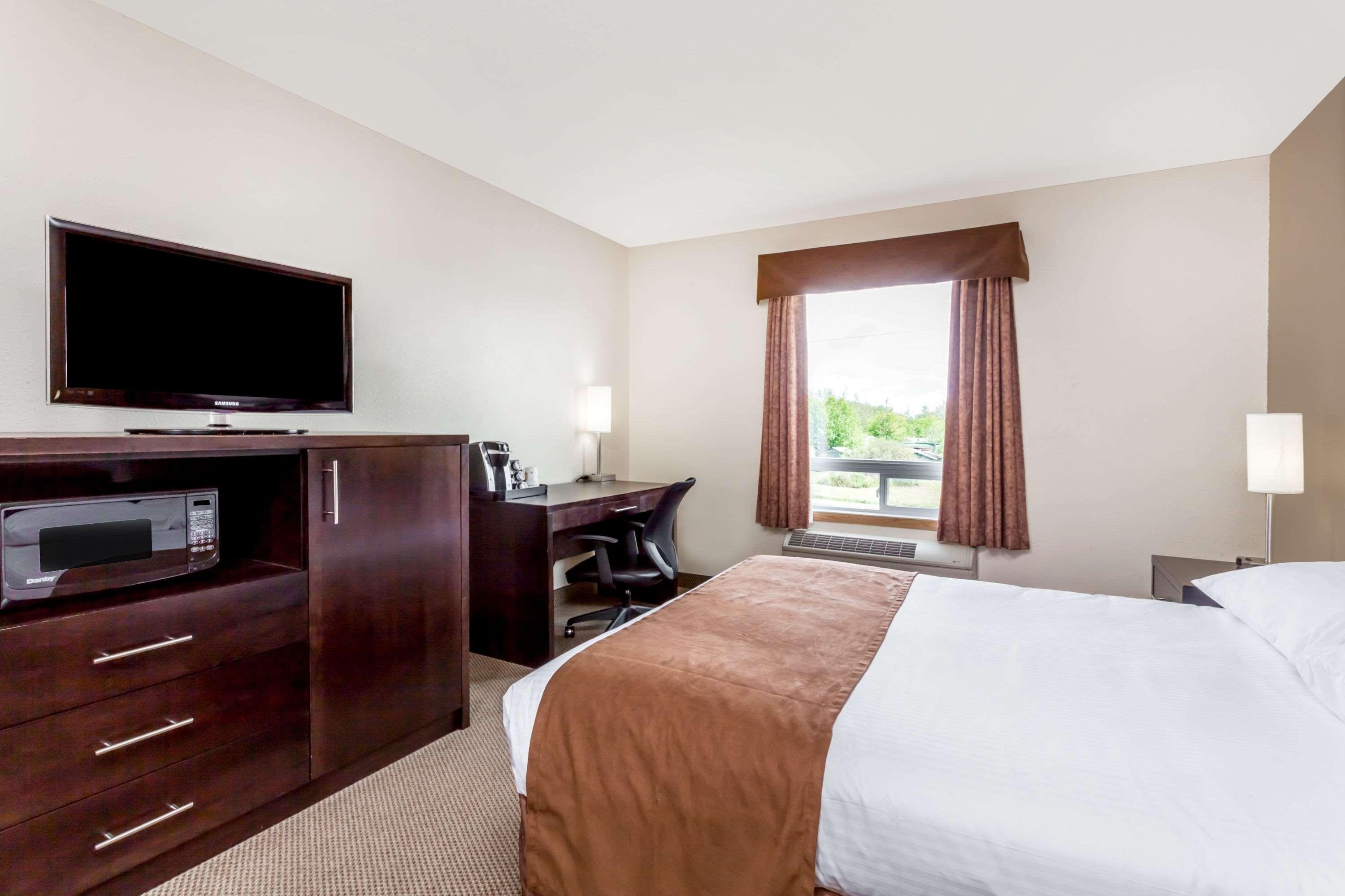 Super 8 By Wyndham Prince Albert Exteriér fotografie
