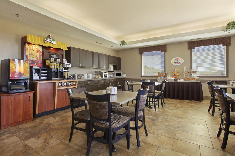 Super 8 By Wyndham Prince Albert Exteriér fotografie